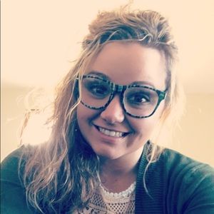 Meet your Posher, Whitney